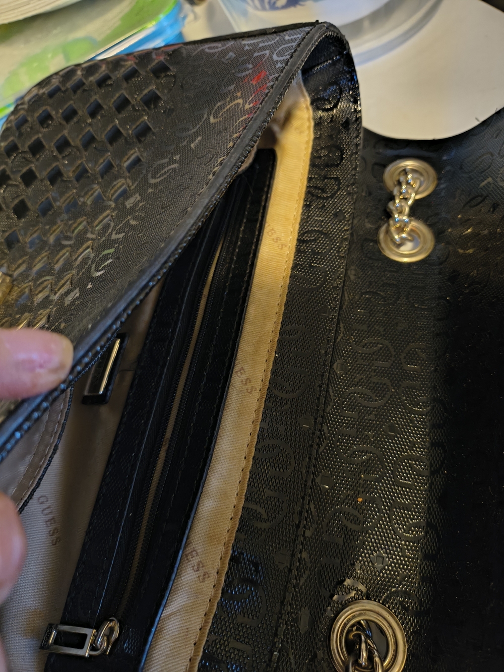 GUESS Black Quilted & Woven Chain Shoulder Bag - Picture 5 of 6